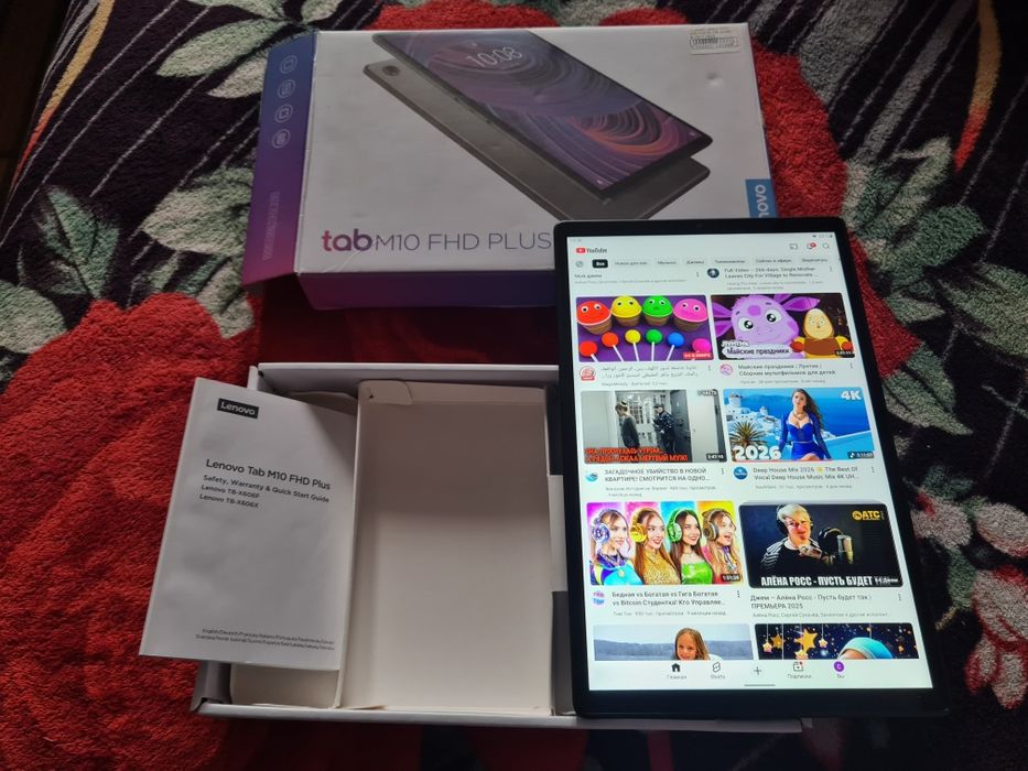 Большой планшет Lenovo TAB M10 FHD Plus. Состояние идеальное в коробке