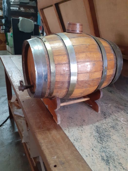 Pipa em madeira para decoração