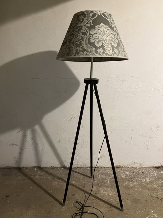 Lampa stojaca jak nowa