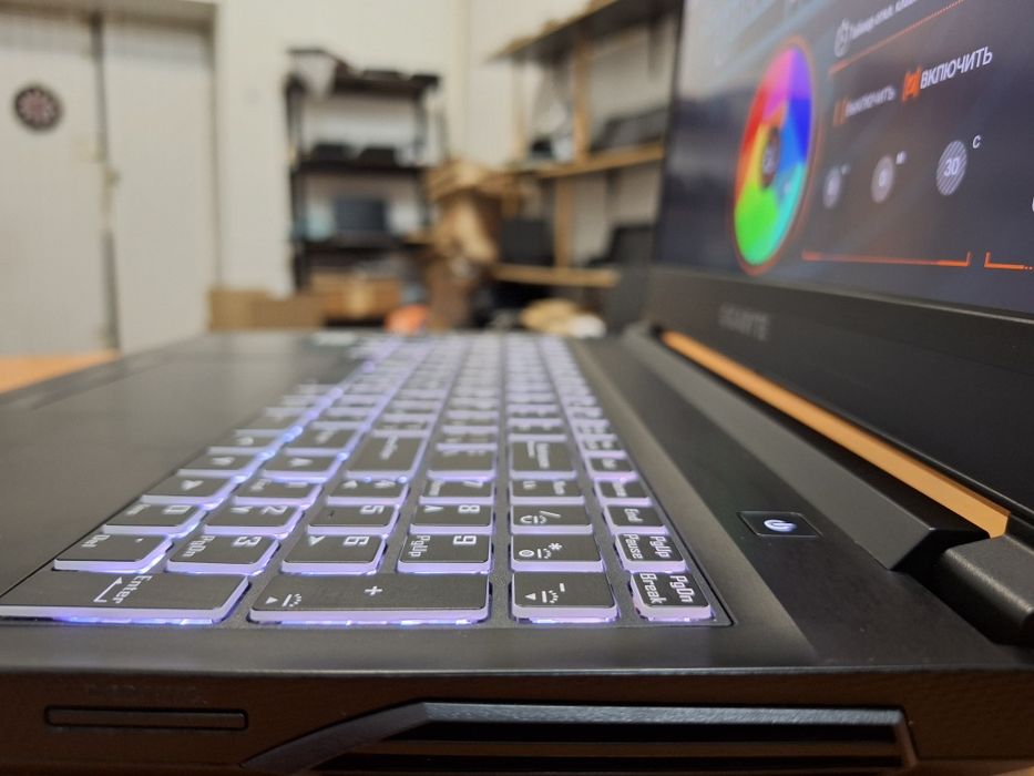 Gigabyte G5 KC i5-10500H RTX 3060 6Gb DDR4 16Gb SSD 512Gb