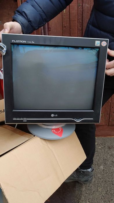 Монітор LG до комп'ютера