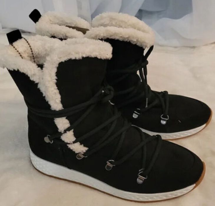 Чобітки зимові нові