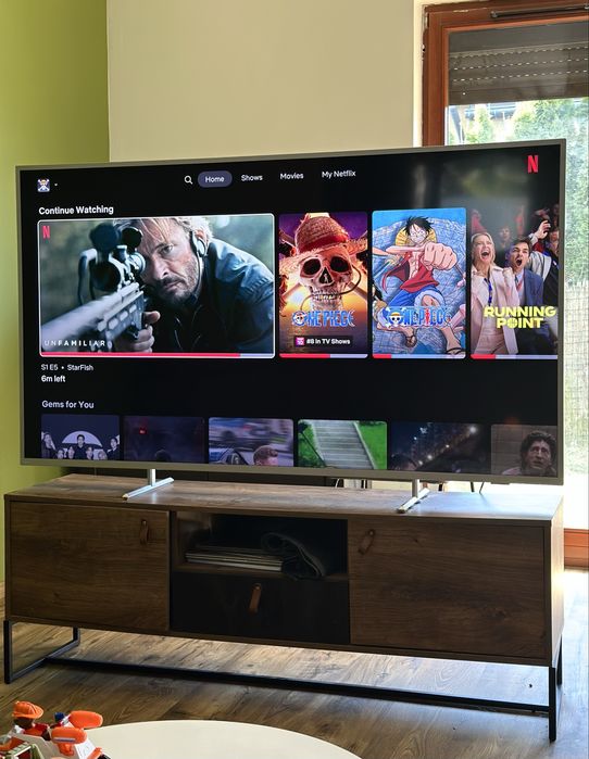 Philips 70 cali Ambilight 4K Android TV 70PUS8535 – duży, sprawny + uchwyt