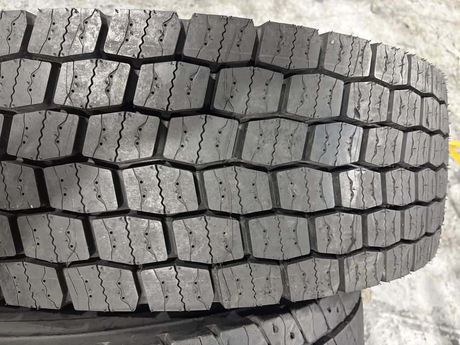 шина вантажна нова 295/80R22,5 Michelin Multiway XDE (1 шт.)