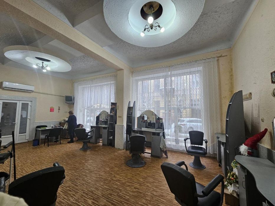 Комерційне приміщення 92.3кв.м центр м.Коломия