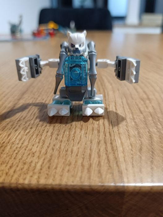 Figurka z serii LEGO Chima