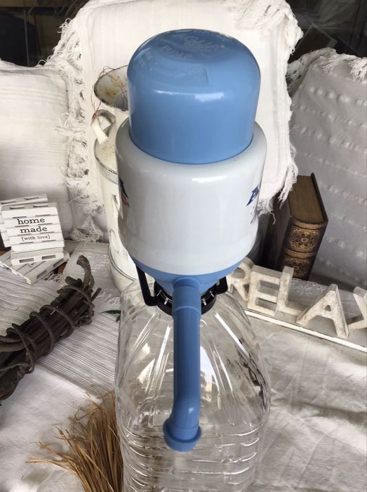 Dispensador de água da Aqua Press