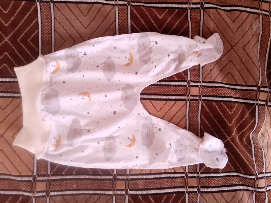Продам речі з пакунку малюка