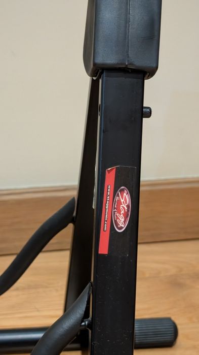 Suporte de Guitarra Stagg