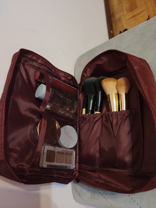Mala de viagem para maquilhagem