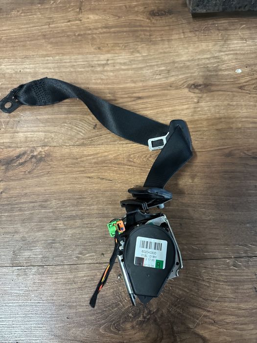 Pas bezpieczeństwa prawy tył Kombi Mercedes W211 E