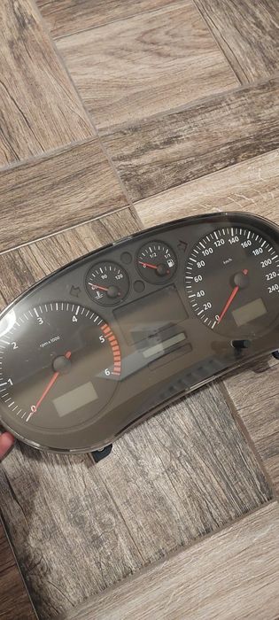 Zegar seat leon 2000r licznik