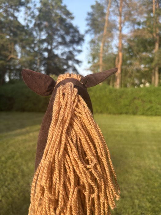 Hobby horse unikalny – ręcznie szyty na drewnianym kiju