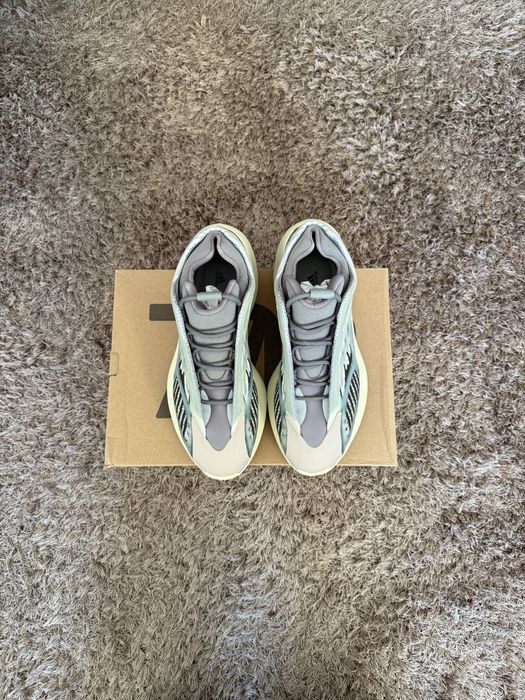 yezzy 700 v3 novas