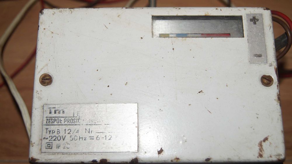 Zespól prostownikowy bezpieczny PN74 12V 6-12A PRL sprawny