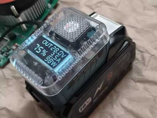 Комплект аккумулятор Makita + Адаптер 140 ВТ  с цифровым дисплеем