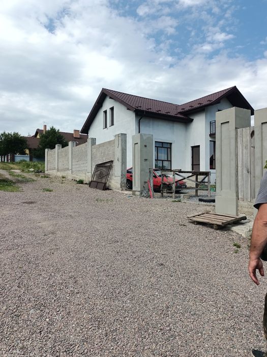 Ділянка 12соток,Зубра вул.Лесі Українки.Власник