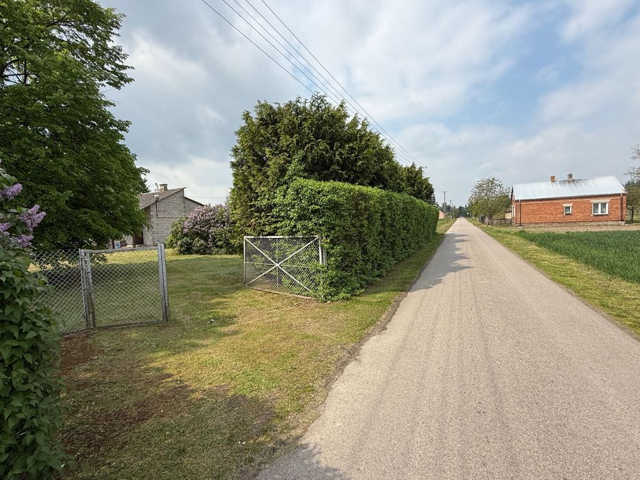 Siedlisko, działka 0,89 ha - 50 km od Warszawy z domem na wsi