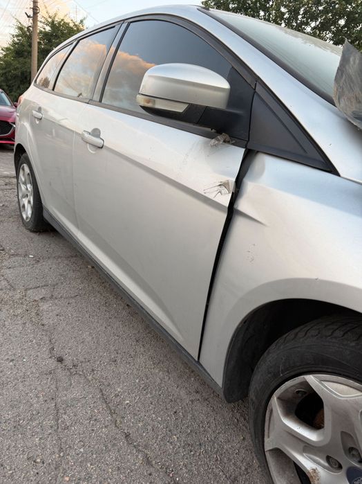 Ford Focus III 1.6 TDCi 2012 дизель універсал після ДТП