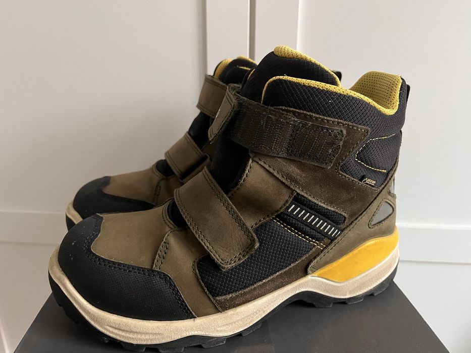 Зомові чернвики Ecco 38р.
