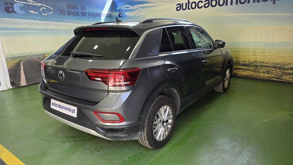 Volkswagen T-Roc 1.0 TSI  -  Salvado
