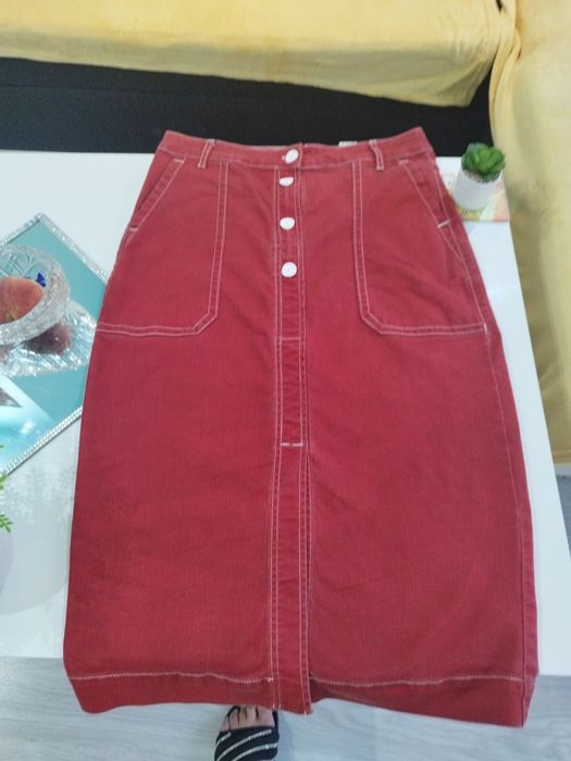 Spódnica czerwona jeans