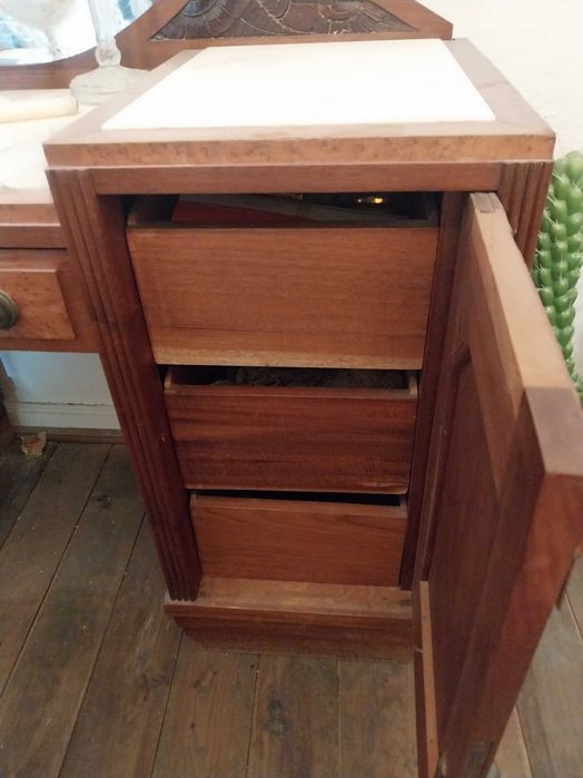 Toucador Deco com portas e gavetas