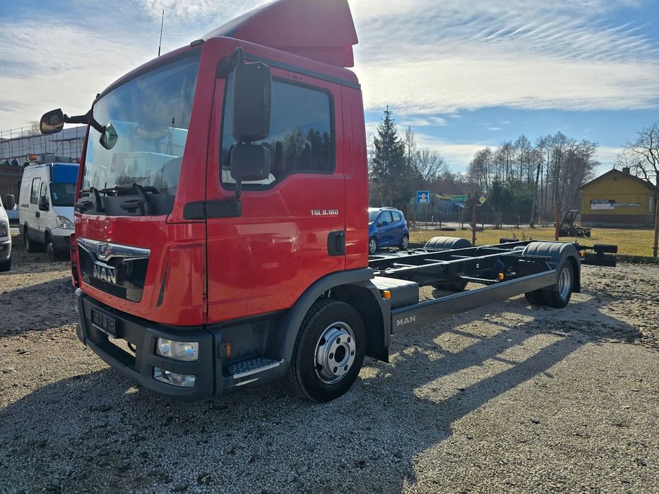 MAN TGL 8 160  MAN TGL 8 160 EURO 6 PRZEBIEG 178300 rozstaw osi 4,85