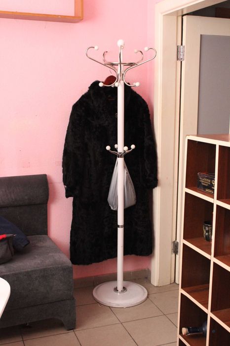 Стильная вешалка