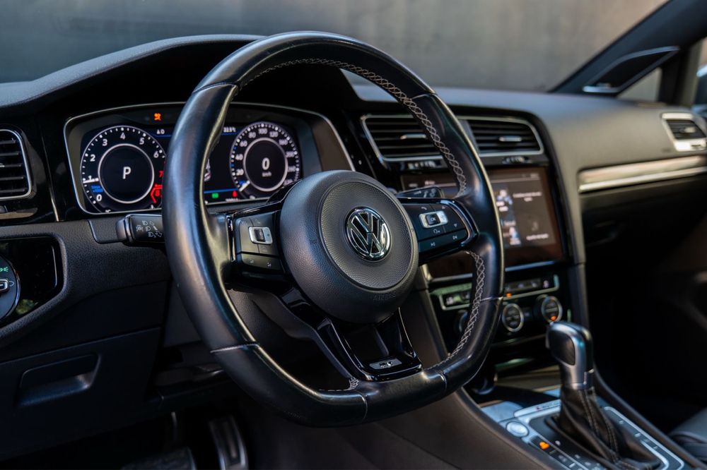 Volkswagen Golf — fotografia 8