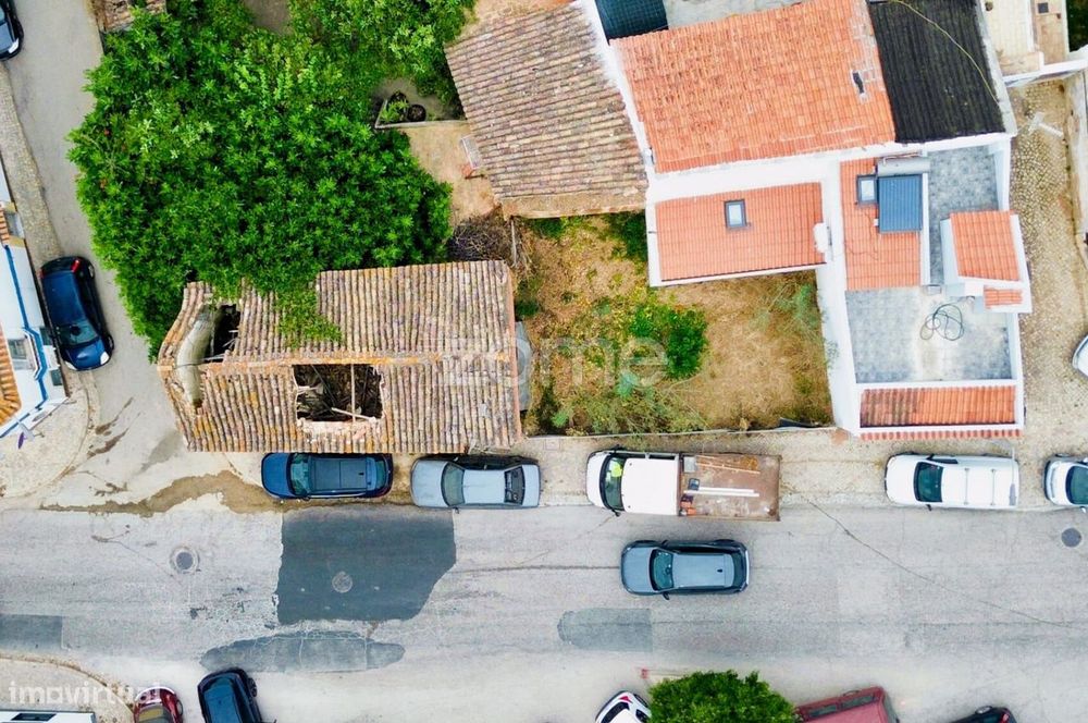Lote Urbano para Construção no Centro de Lagoa – Algarve