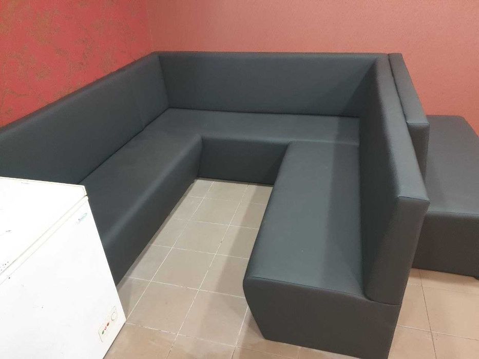 Продаж диванів для кафе ,барів, ресторанів, кофейні