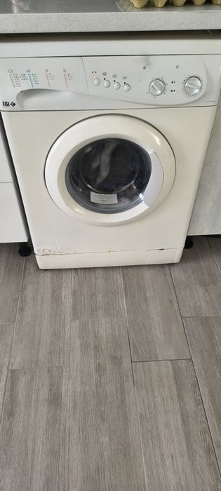 Máquina de lavar roupa