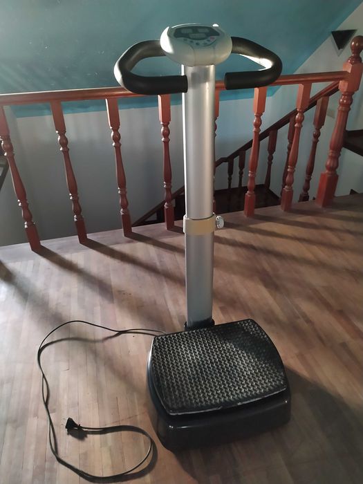 Vibrating Platform444594130350909440