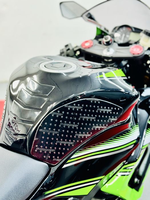 kawasaki zx4r - купить мототехнику - Цена на OLX.ua