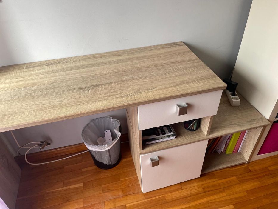 Secretaria como nova