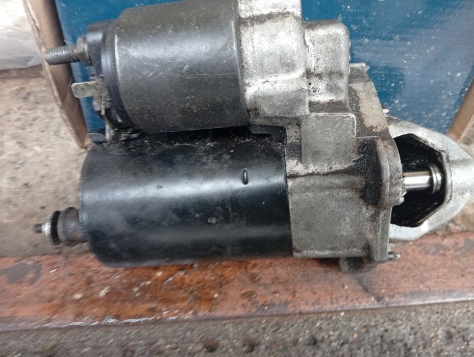 Стартіри на пасат б5