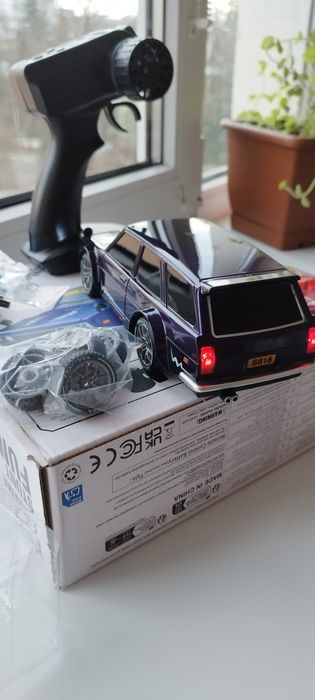 Радіокерована Дрифт машинка(Golf Універсал) 1:24 з LED