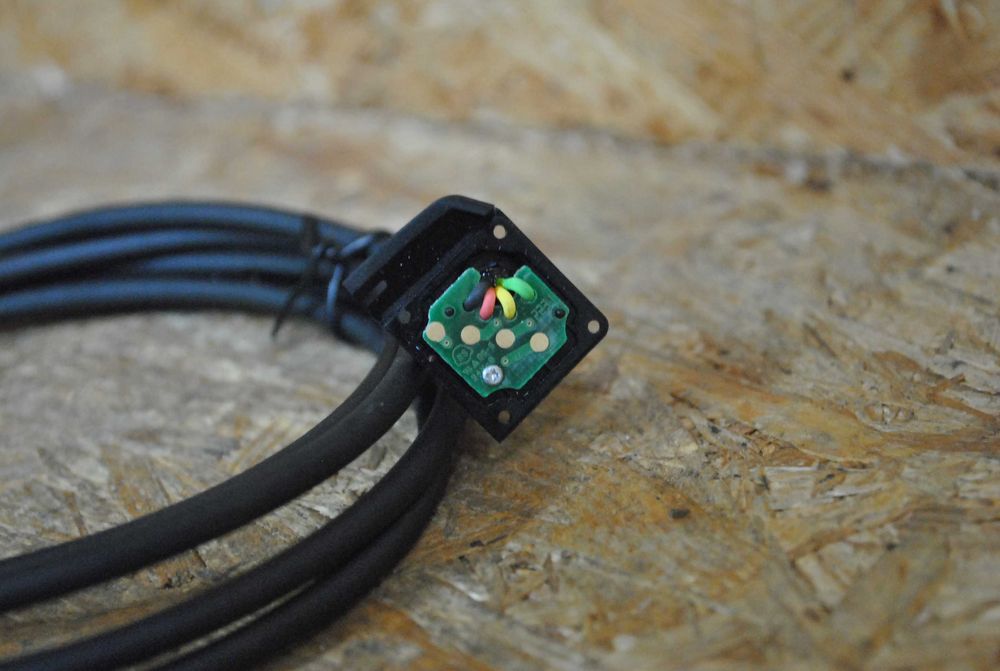 Nowy Kabel Przewód Bosch do podstawki liczników Intuvia/Nyon