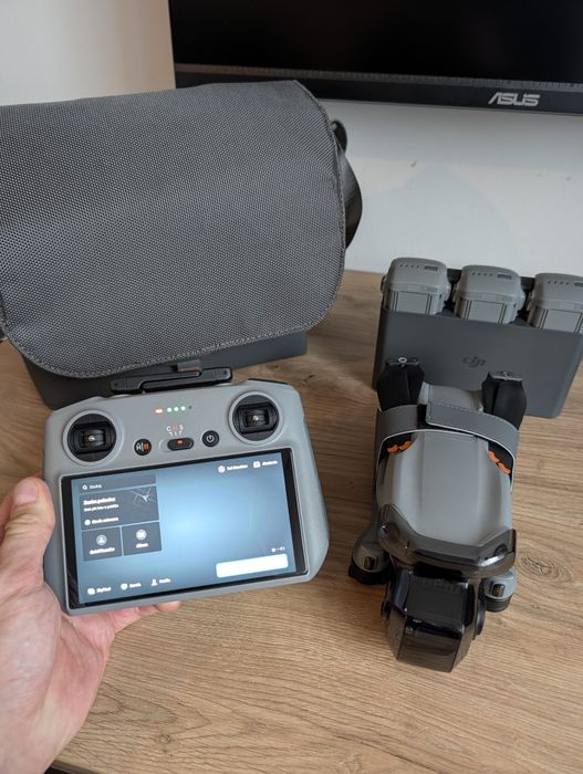 DJI Air3s Fly More Combo - jak nowy