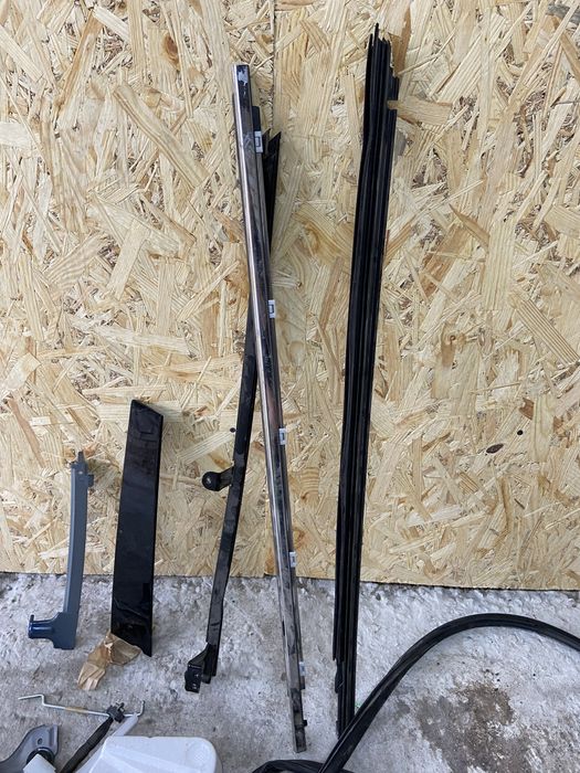 Остатки двери передней правой Lexus NX 2015 - 2021