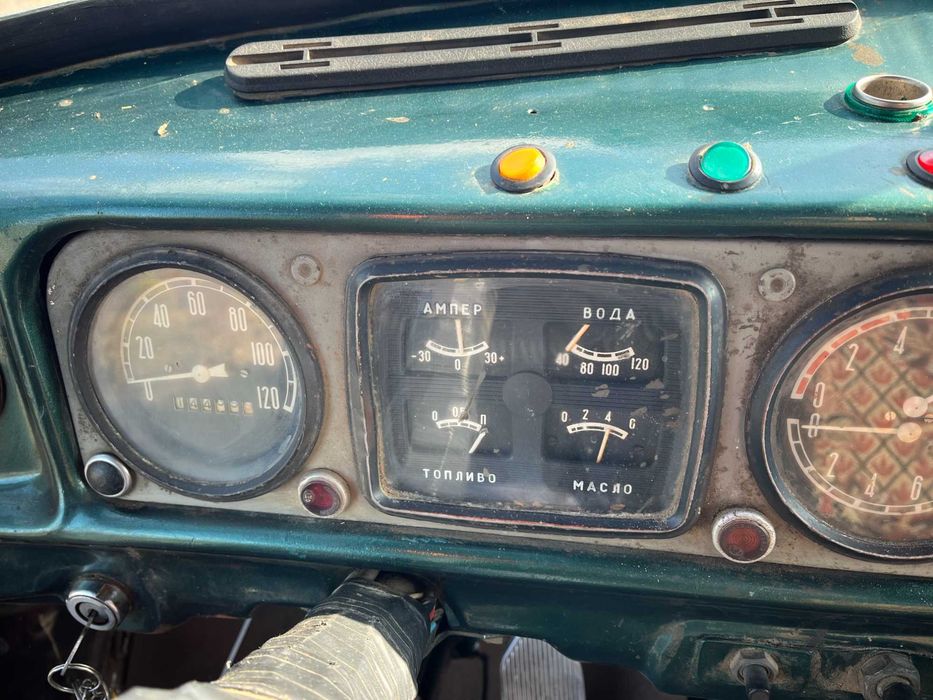 ЗІЛ -130 . 554 М.