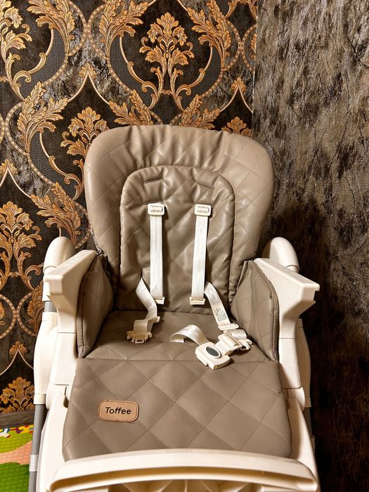 Стільчик для годування Carrello Toffee