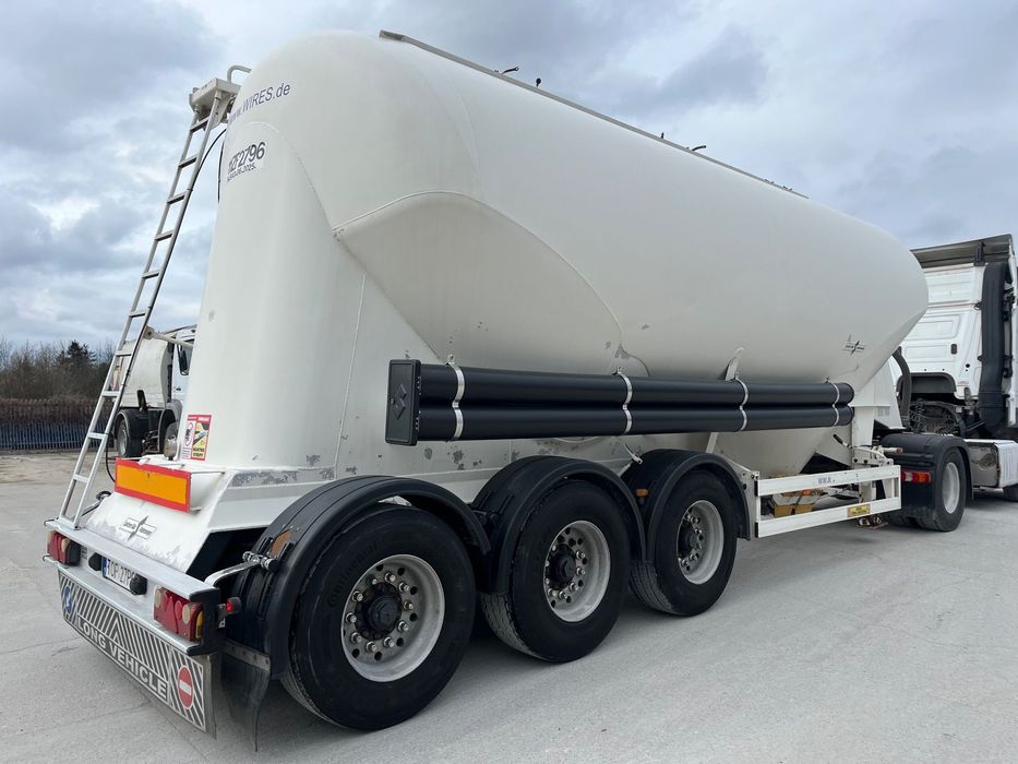 Spitzer SF 2737/2P  Spitzer SF2737 Cementonaczepa 37 m3 Cementowóz