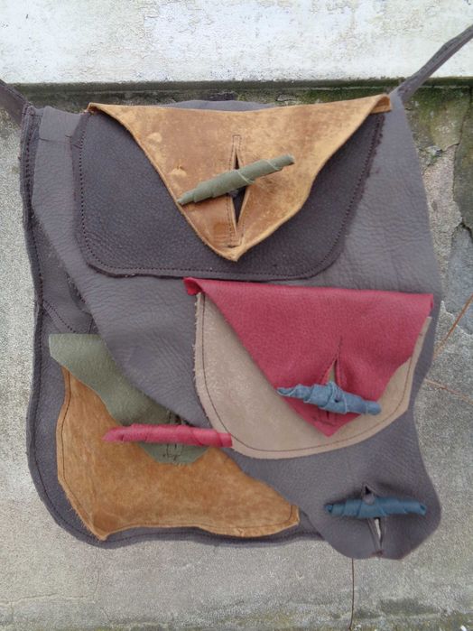 Artystyczna torebka skórzana z kieszeniami.  Handmade