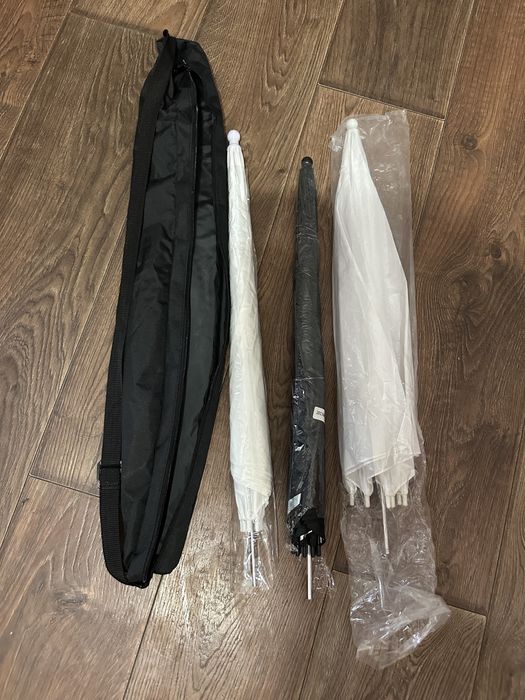 Три студийных зонтика