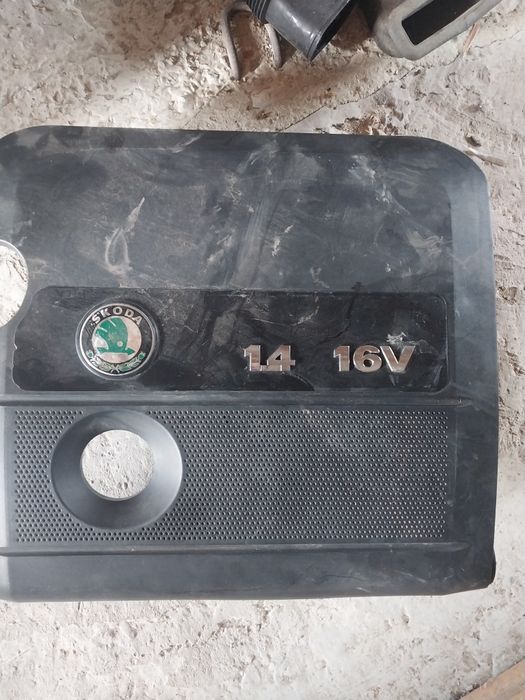 Корпус повітряного фільтра Шкода Фабія 1  1.4 бензин