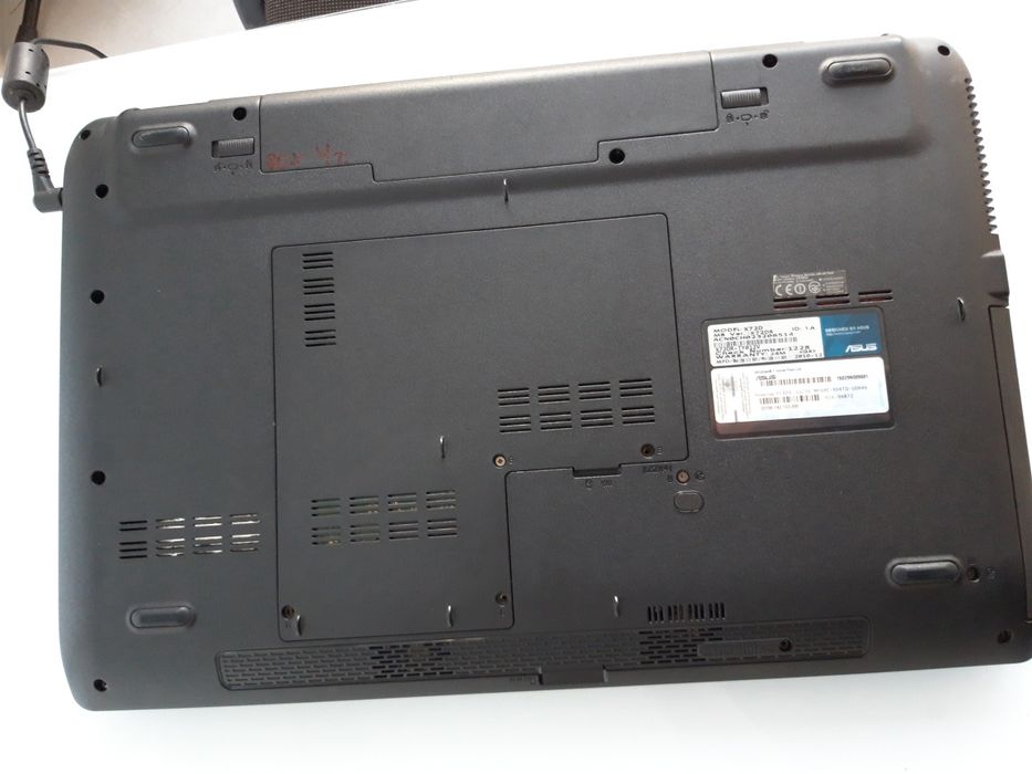 Продати ноутбук Asus X72D
