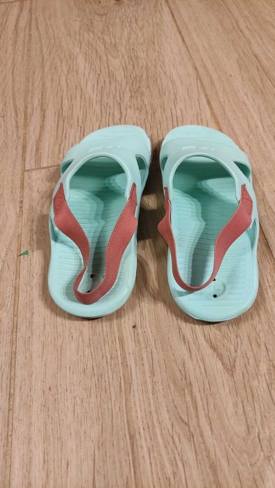 Klapki basenowe Nabaiji Decathlon r. 29-30
