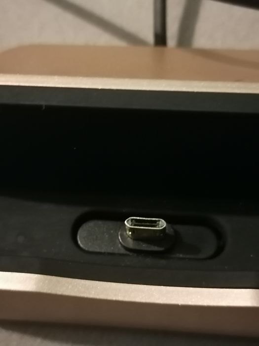 Sprzedam ladowarke USB